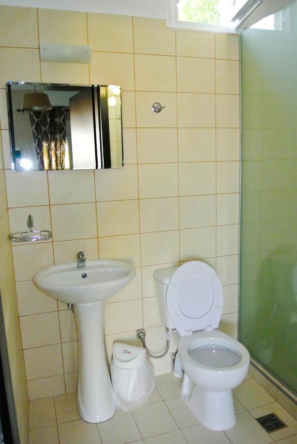 Kremasti Rooms Buitenkant foto