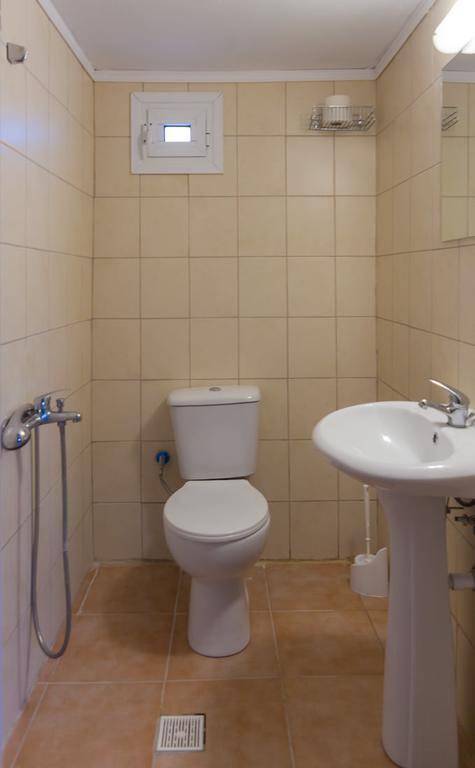 Kremasti Rooms Buitenkant foto