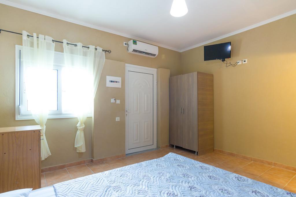 Kremasti Rooms Buitenkant foto